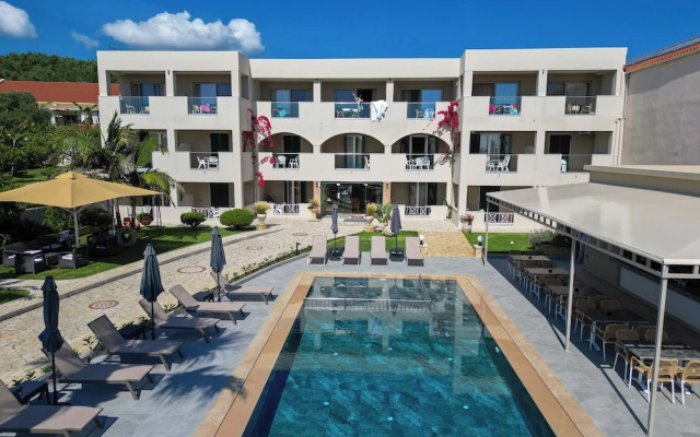 Remezzo Apartments & Studios