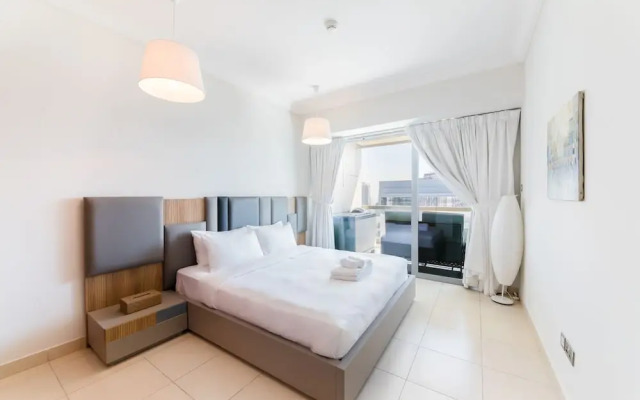 8 Boulevard Walk by Maison Privee