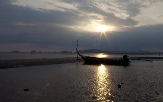 Krabi Sunset Lekiri