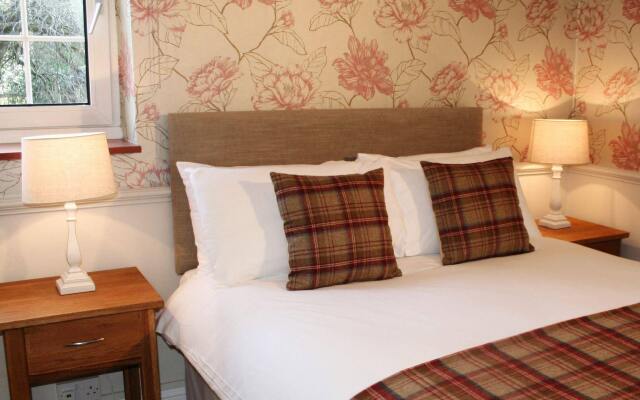 Trivelles Waterhall Country Hotel - Gatwick