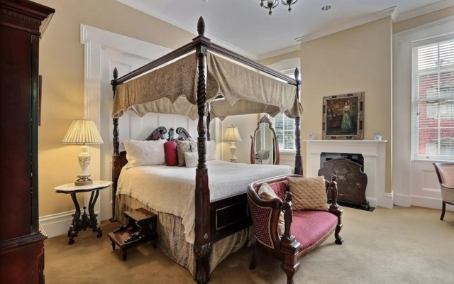 The Presidents Quarters Inn