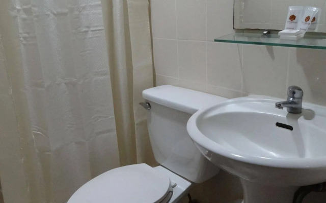 Casa Leticia Business Inn