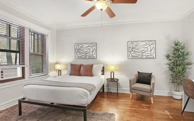 Studio Apt - Dorchester 203