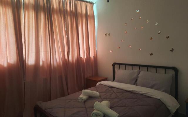 Evis Rooms