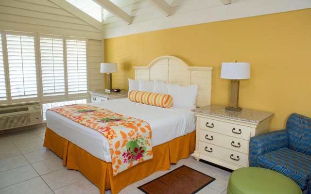 Best Western Plus Yacht Harbor Inn