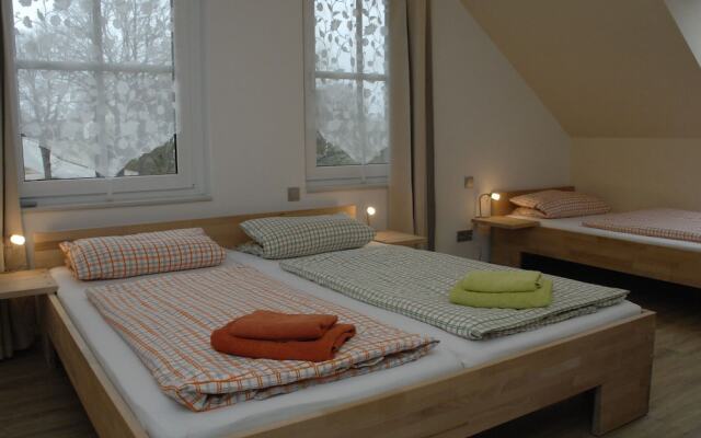 Luxurious Seaside Apartment in Pepelow