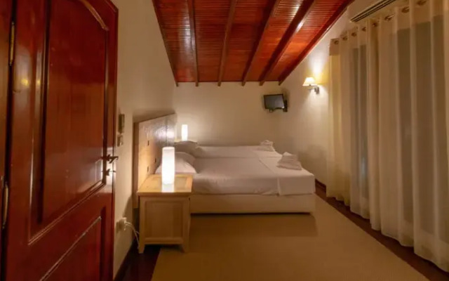 Beachfront Villa Benele