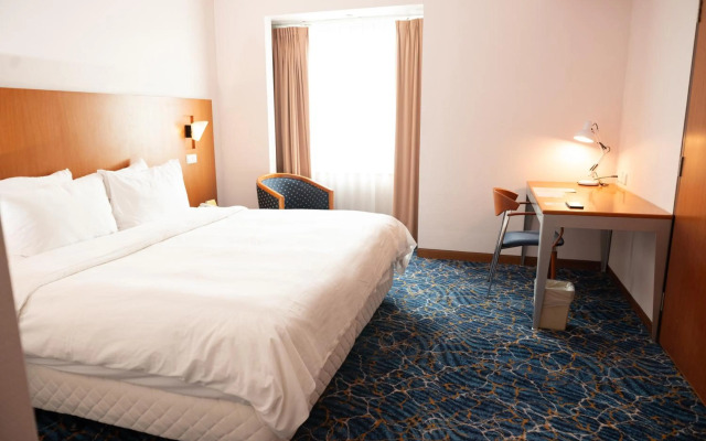 Parkcity Everly Hotel