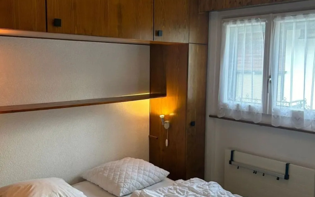 Spacious Apartment With Balcony – Guest Rooms – Veysonnaz