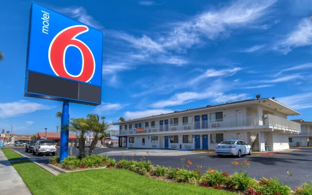 Motel 6 Stanton, CA