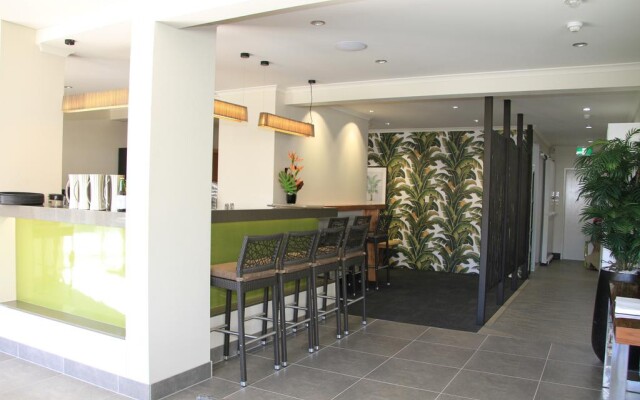 1770 Lagoons Central Apartment Resort