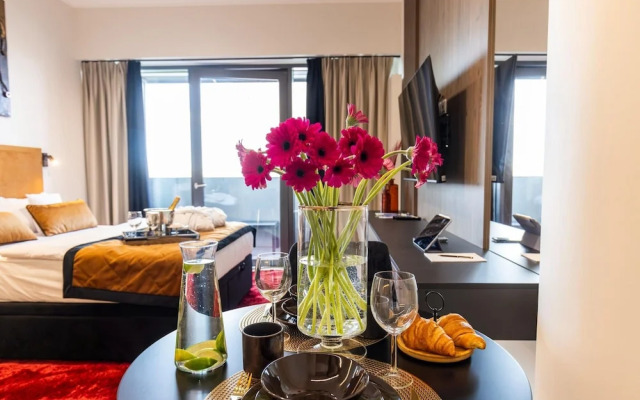 Apartment in Szczecin With Pool and Terrace