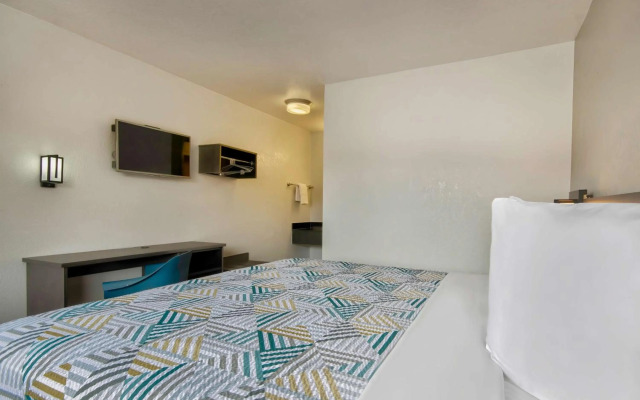 Motel 6 Albuquerque, NM - Midtown