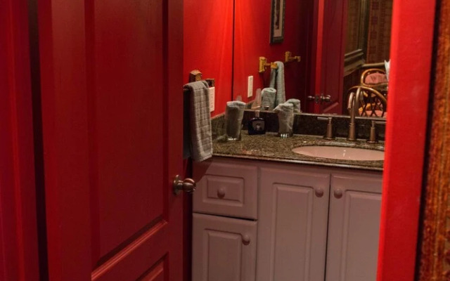 Mariaggi's Theme Suite Hotel & Spa