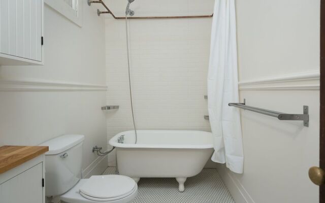 Architectural 4BR in Plateau by Sonder
