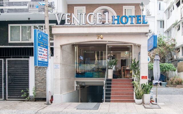 Venice 1 Hotel by ZUZU