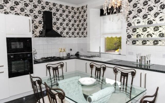 Northcliff Manor