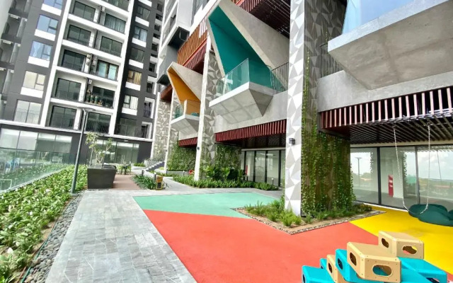 The Emerald Golf View Apartment
