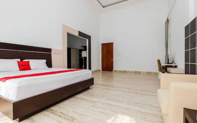 RedDoorz Plus near Ragunan Zoo