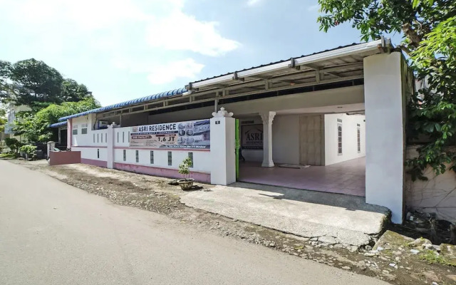 OYO 91143 Asri Residence