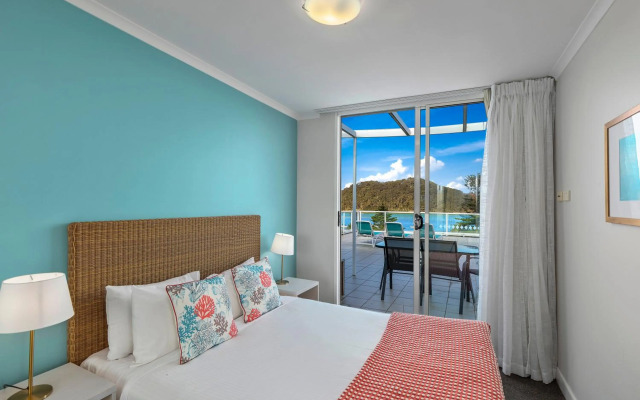 BASE Holidays - Ettalong Beach Premium Apartments