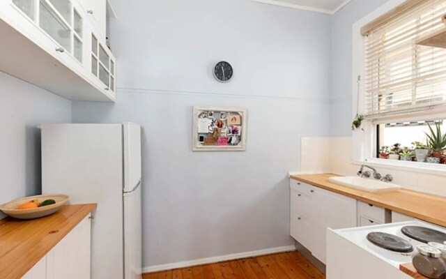Cosy Apartment Walking Distance To Manly Beach