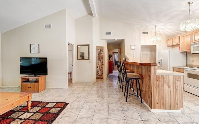 Seashell Memories 2 Bedroom Home by RedAwning