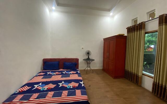 Hotel O Kebun Manis Homestay Near Lapangan Bola Volly Batu Kumbung