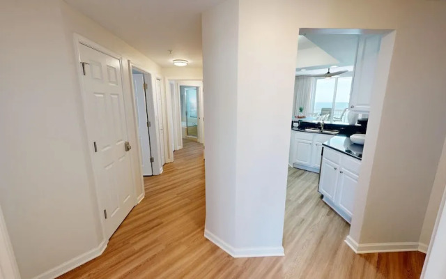 Silver Beach 1104w 3 Bedroom Condo