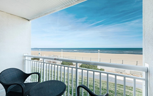 Ocean Sands Resort, Oceanfront, Virginia Beach by Vacatia