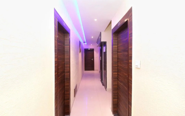 Oyo 22579 Azaad Lifestyle