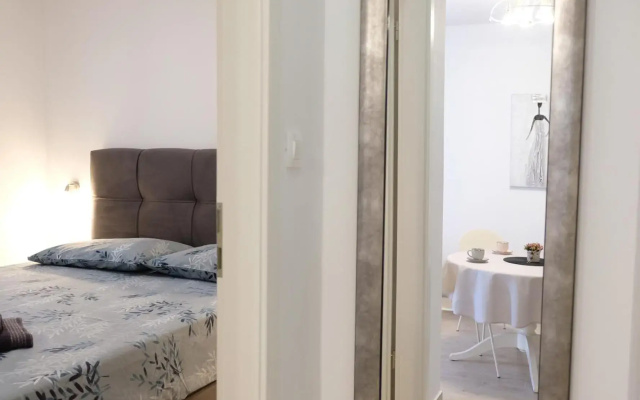 Apartment Smile