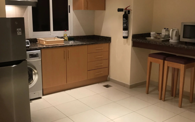 Golden Tulip Sharjah Apartments