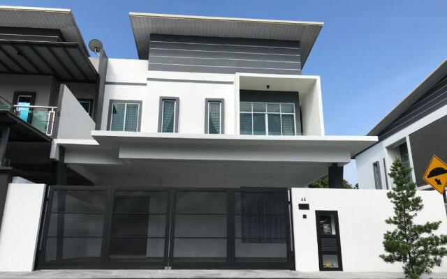 Semi-D New House @ Sungai Abong Muar*10 20pax