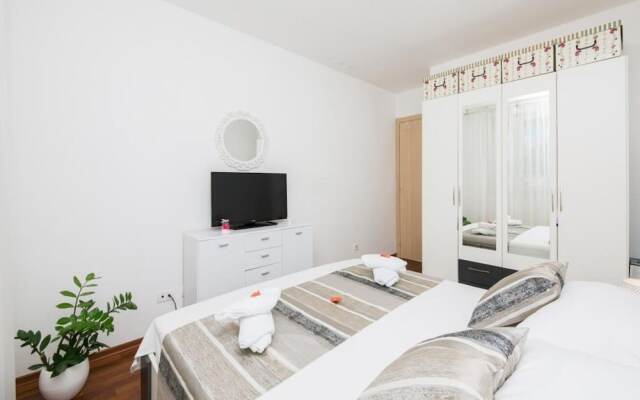 Bosiljka-comfortable and Modern - A1