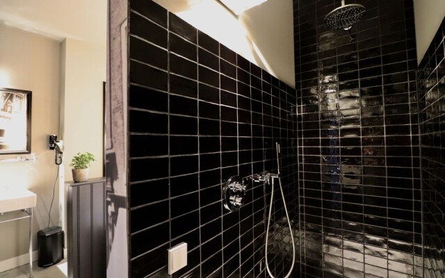 Van der Gang Suites