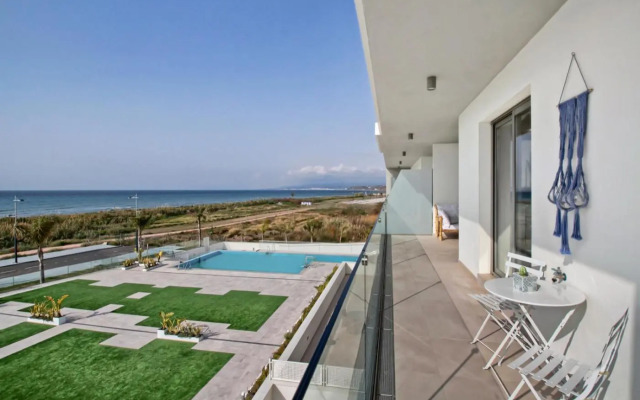 Panorama Beach - Sky View