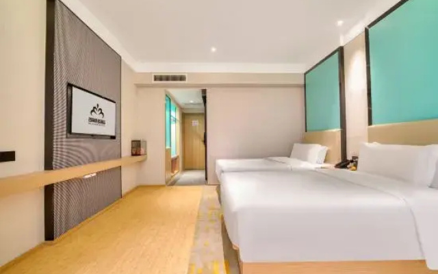 Bella Hotel (Dongying Guangrao Le'an Street International Expo Center)