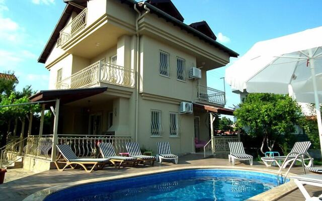 Villa Arel
