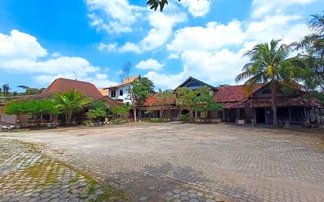 OYO 3983 Balong Kuring Syariah Pringsewu