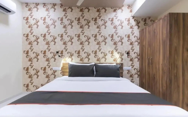 Hotel Greenwood by OYO Rooms