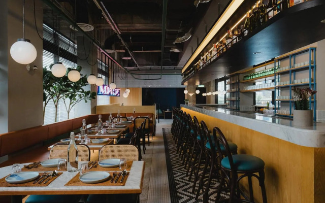 Kloe Hotel