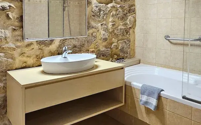 Arhontiko Arhanes - Cretan Fairytale Gem With Pool