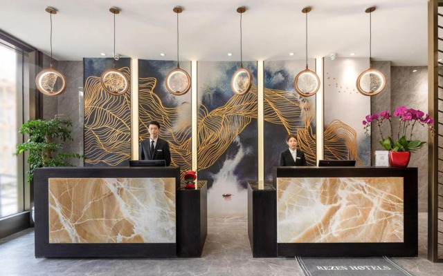 Rezen Dong Hotel (Xi'an Bell Tower Provincial Government Store)