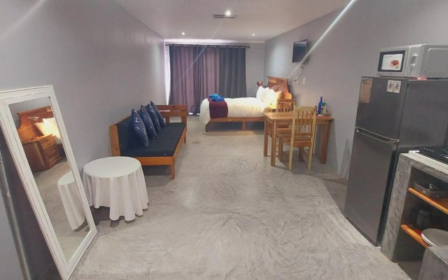 Swartberg Cottages