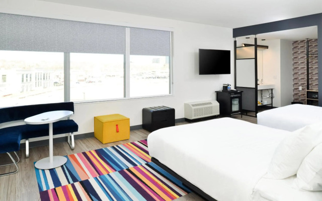 Aloft North Kansas City