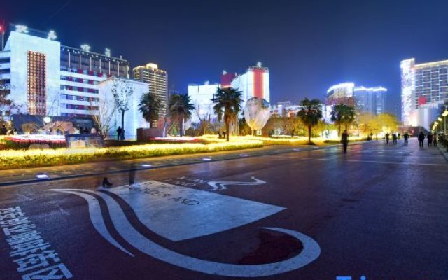 Hanting Hotel (Xi'an Gaoxin 1st Road Airport Bus)