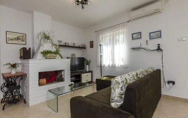 Jadranka - Comfortable and big Terrace - H