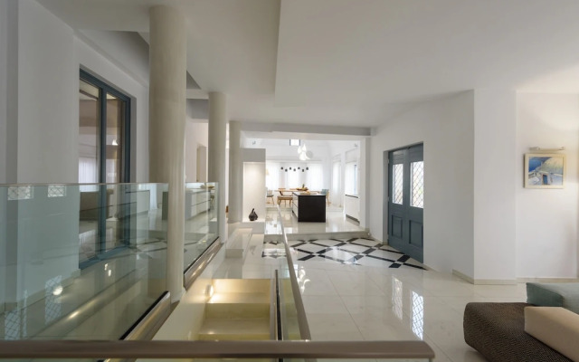 Phaos Cellaria Estate
