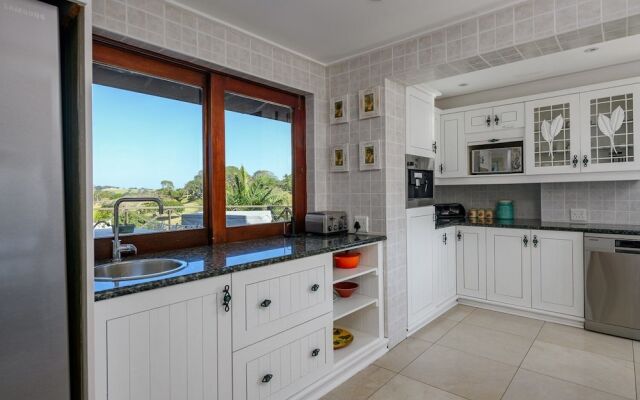 San Lameer Villa Rentals 14014